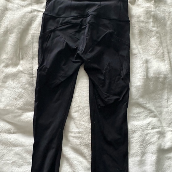 Lululemon cropped Align leggings size 6 - Picture 3 of 4